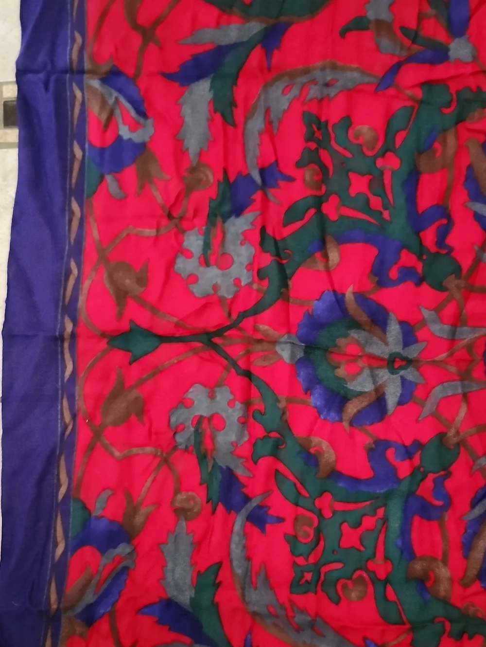 Vtg Made In Italy Vibrant Red Floral Silk-Feel Scarf Purple Border 33x33